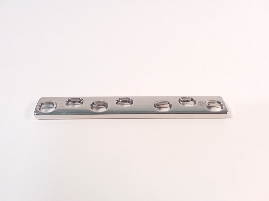 Synthes 4.5 mm Broad LC-DCP Plates, 7 Holes, Length 119 mm