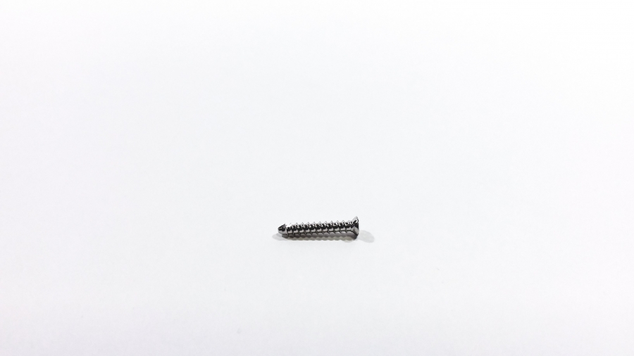 Synthes 2.4 mm Cortex Screws, Self-Tapping, 3.5 mm Head w / Cruciform Recess 14 mm