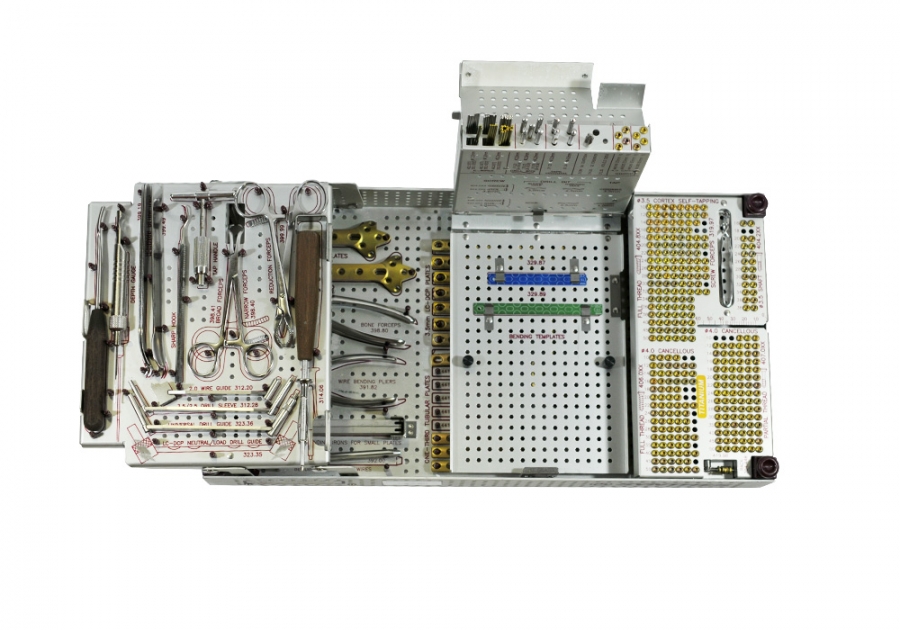 Synthes Small Fragment Instrument and Titanium Implant Set – LC –DCP,  with Self-Tapping Screws