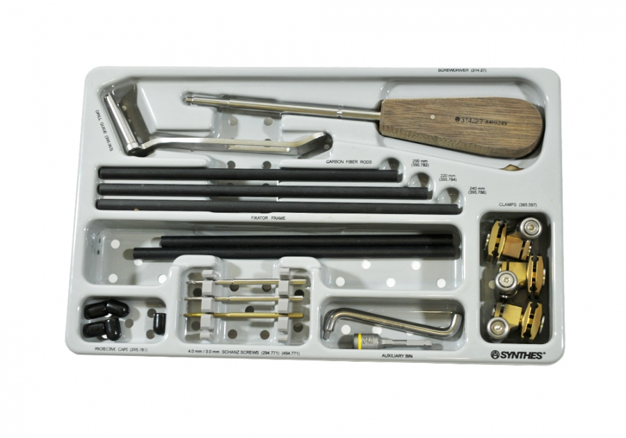 Synthes Distal Radius Fixator Set With Titanium Self-Drilling Schanz Screws