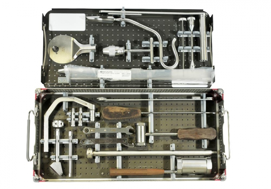 Synthes Titanium Trochanteric Fixation Nail Insertion Set