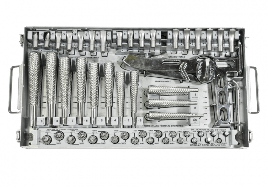 Stryker/Howmedica Command Total Hip-Universal Broach/Trial With Modular Distal Tip System