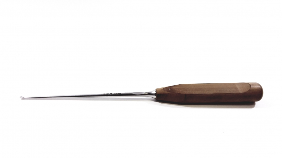 Synthes Bone Curette, Straight, Oval Head, Size 3, Fine, 200 mm Shaft, 160 mm Handle Length